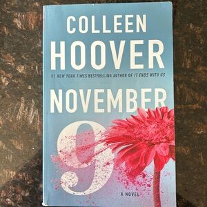 📚 5/$10 book bundle: November 9 but Colleen Hoover